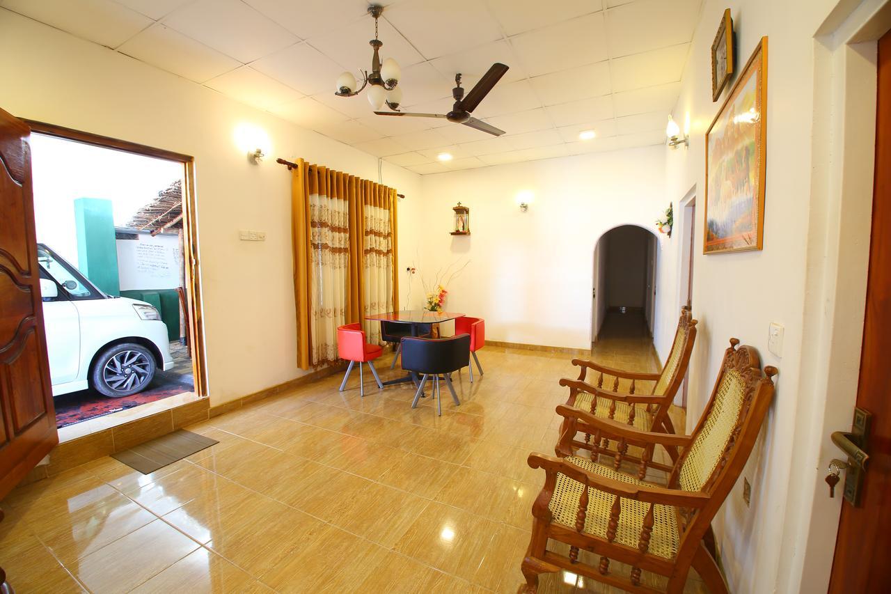 נגומבו Yoho R K Tourist Villa מראה חיצוני תמונה