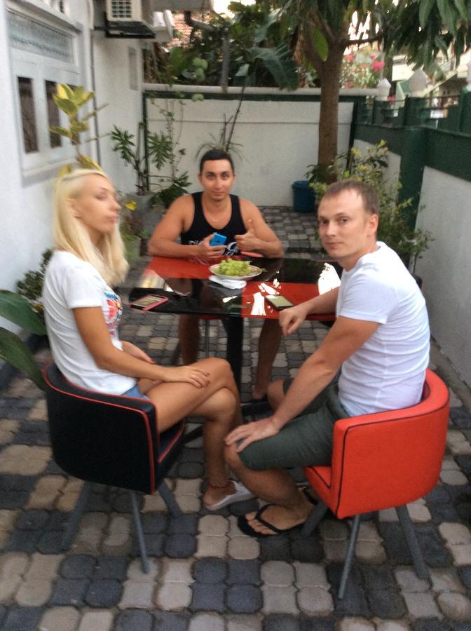 נגומבו Yoho R K Tourist Villa מראה חיצוני תמונה