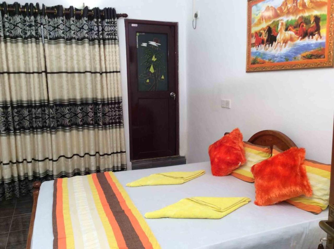 נגומבו Yoho R K Tourist Villa מראה חיצוני תמונה