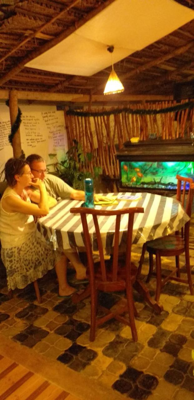 נגומבו Yoho R K Tourist Villa מראה חיצוני תמונה