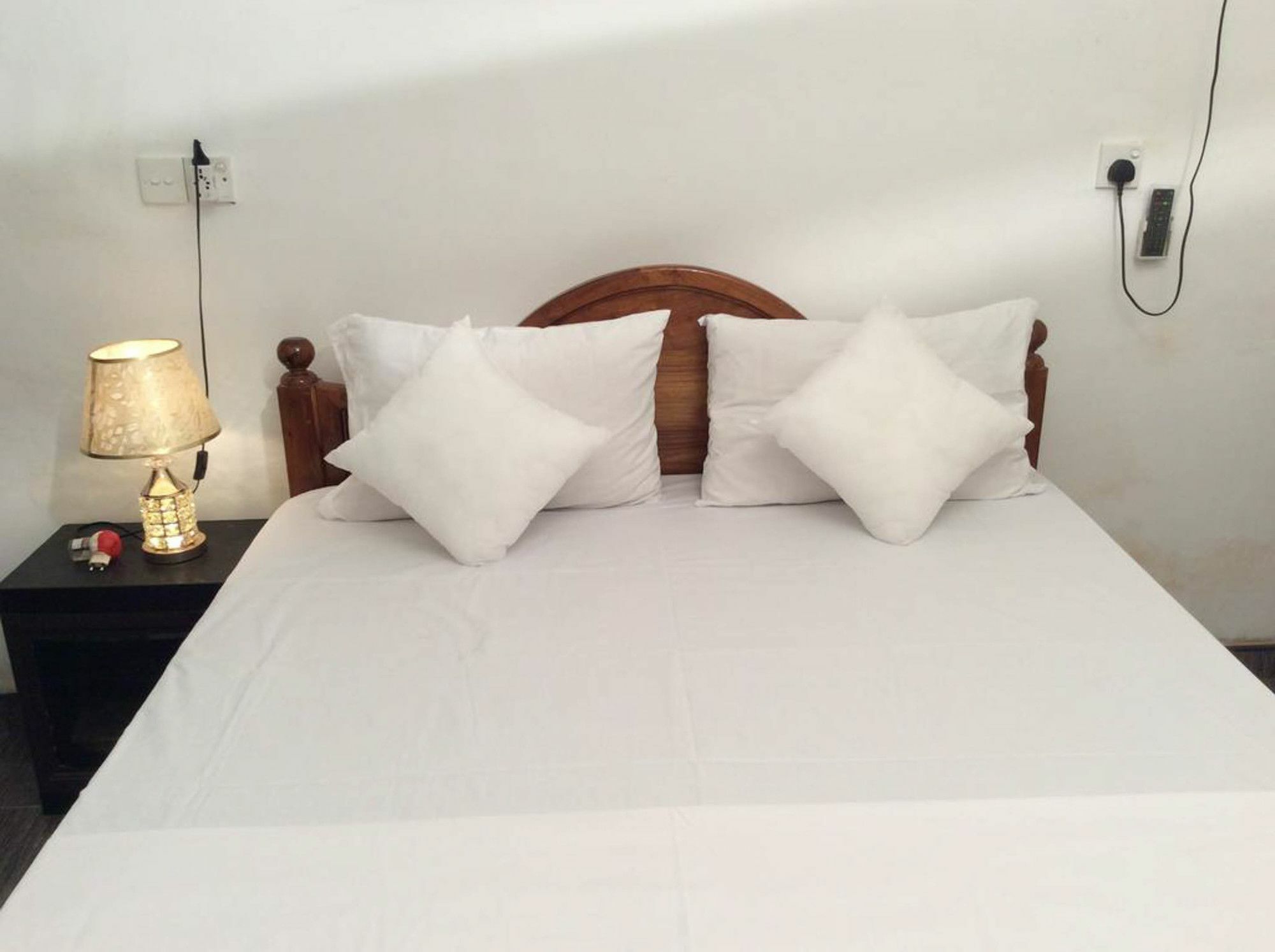 נגומבו Yoho R K Tourist Villa מראה חיצוני תמונה