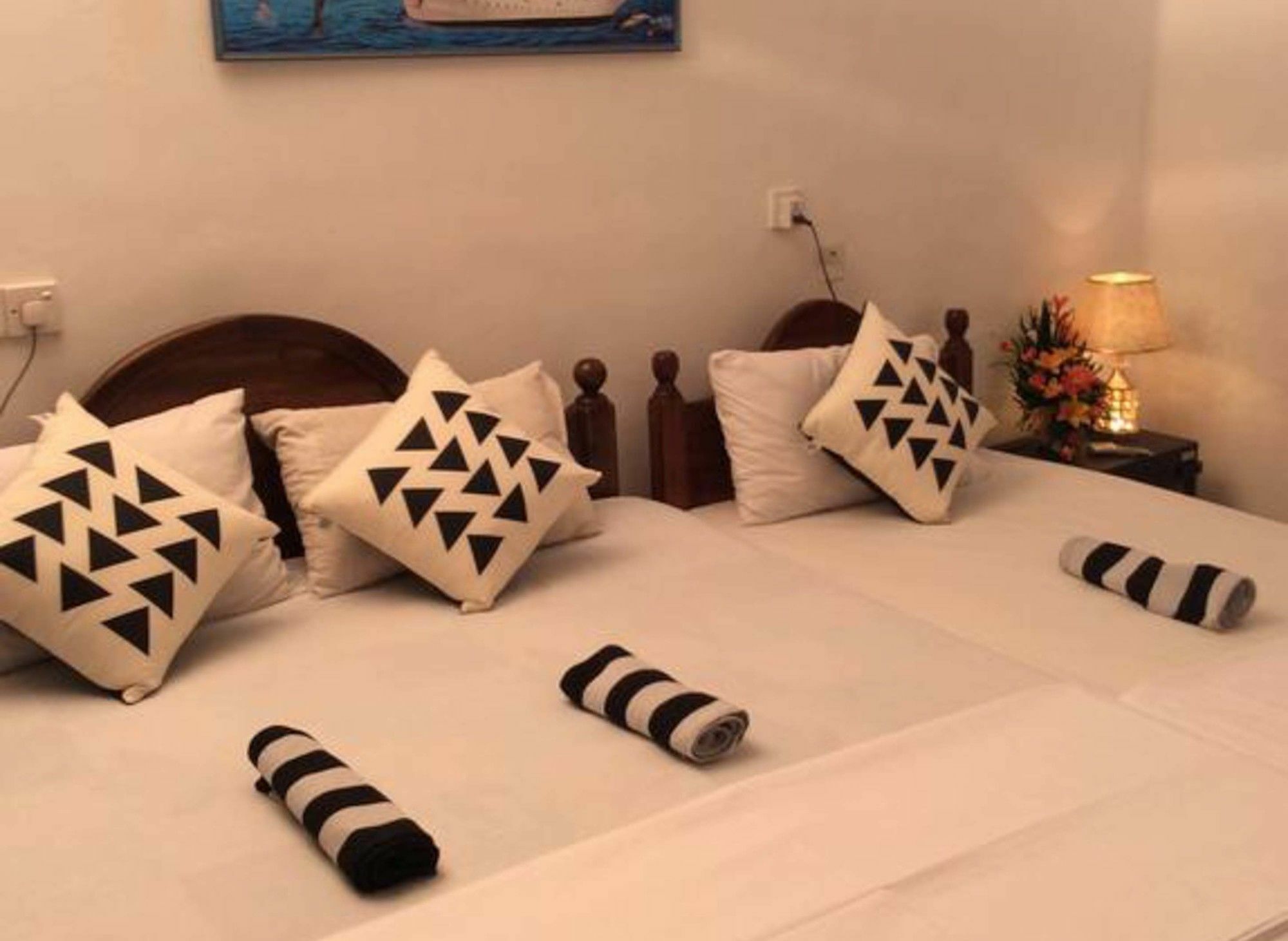 נגומבו Yoho R K Tourist Villa מראה חיצוני תמונה